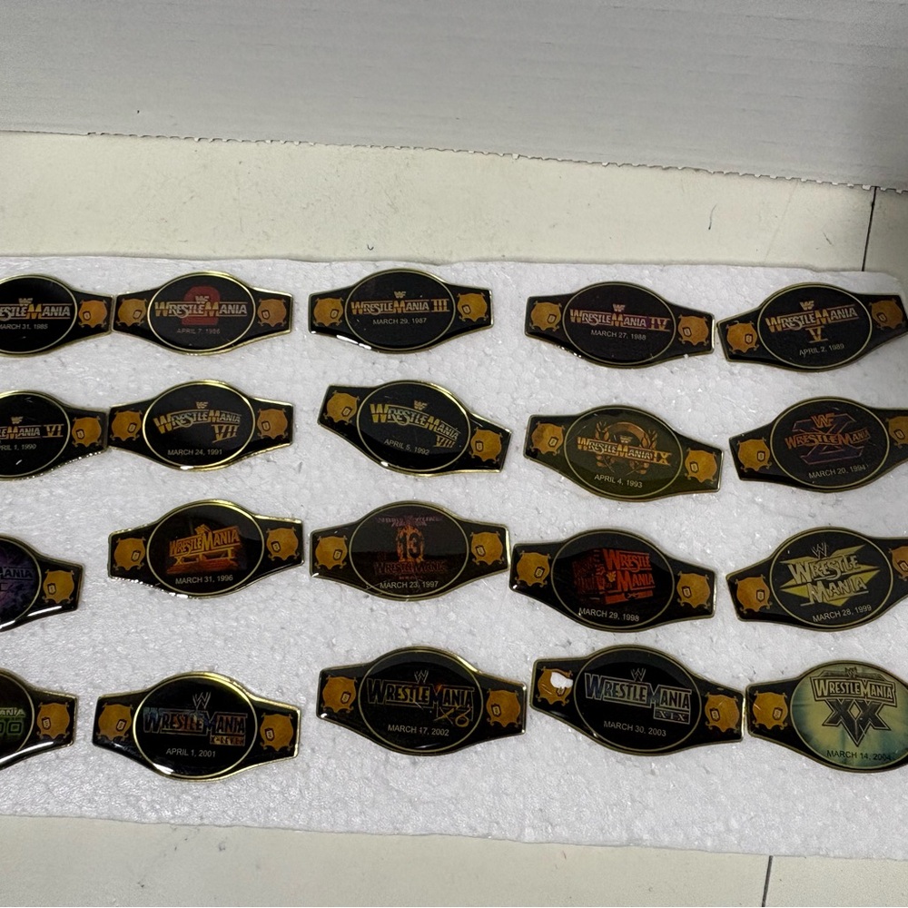 Wrestle Mania Collector Pins Wrestle Mania 1-20